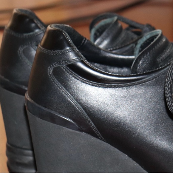 Authentic PRADA Sport Milano BlackLeather Logo Wedge LaceupSneakers Eu38.5/US8.5 - Picture 4 of 11